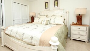 6 Schlafzimmer, individuell dekoriert, individuell eingerichtet