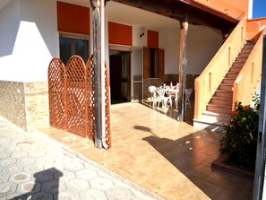 House, 3 Bedrooms, Smoking | Terrace/patio