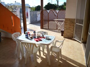 House, 3 Bedrooms, Smoking | Outdoor dining