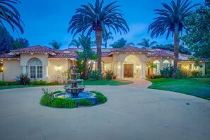 Exterior - Luxe & Spacious Oasis: Pool/Spa, Tennis, Mini Golf (Poway)