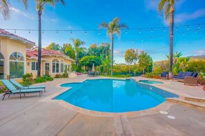 A heated pool - Luxe & Spacious Oasis: Pool/Spa, Tennis, Mini Golf (Poway)