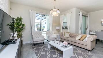 4 bedrooms, individually decorated, individually furnished