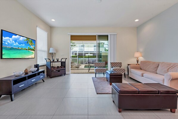 3 bedrooms, individually decorated, individually furnished