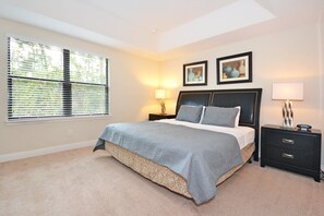 3 habitaciones, decoración personalizada y muebles diferentes 