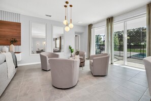 15 habitaciones, decoración personalizada y muebles diferentes