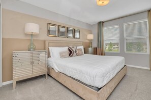 4 habitaciones, decoración personalizada y muebles diferentes 