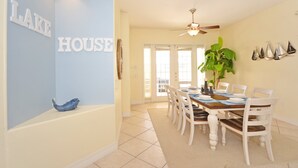 Unclassified image, 5 of 46, button - Ffv11361ha - Formosa Gardens - 5 Bed 4 Baths Villa (Kissimmee)