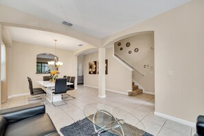 6 bedrooms, individually decorated, individually furnished - Fs11379ha - Veranda Palms Resort - 6 Bed 4 Baths Villa (Kissimmee)