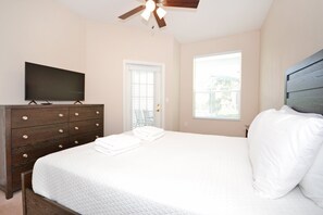 4 soverom, individuelt dekorert og individuelt innredet