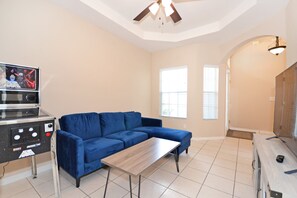 4 soverom, individuelt dekorert og individuelt innredet