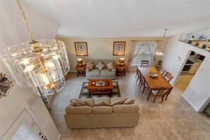 Flat-screen TV, video game console - It10882 - 4 Villa in Lindfields, Sleeps Up To 8, Just 3 Miles To Disney (Kissimmee)