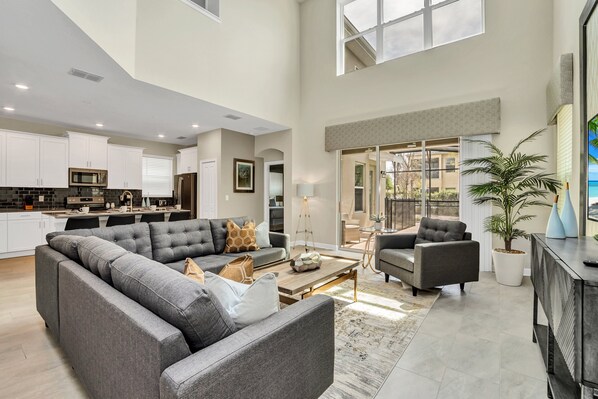 5 bedrooms, individually decorated, individually furnished - Fs11239ha - Storey Lake Resort - 5 Bed 5 Baths Villa (Kissimmee)