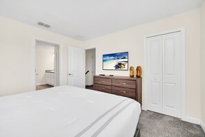 9 bedrooms, individually decorated, individually furnished - Fs11242ha - Champions Gate Resort - 9 Bed 5 Baths Villa (Davenport)