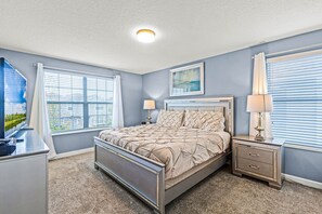 6 habitaciones, decoración personalizada y muebles diferentes