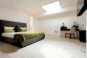 3 chambres, fer et planche à repasser, lit parapluie, Wi-Fi gratuit