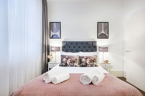 2 makuuhuonetta, silitysrauta/-lauta, vauvan matkasänky, ilmainen Wi-Fi