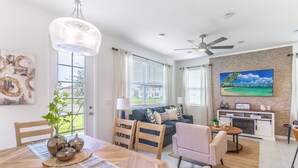 Flat-screen TV, video game console - It14437ha - Festival Resort - 3 Bed 2.5 Baths Townhouse (Davenport)