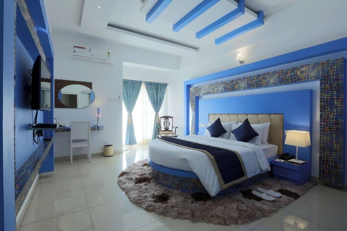 Deluxe Room | 1 bedroom, in-room safe, free WiFi