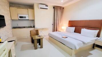 Phòng Suite Exclusive | Két bảo mật tại phòng, truy cập Internet không dây miễn phí