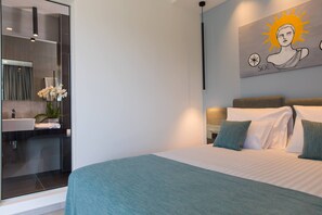 5 habitaciones, tabla de planchar con plancha, wifi y ropa de cama