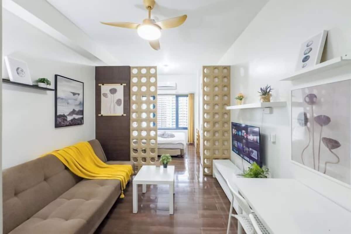 1 habitación, decoración personalizada y muebles diferentes