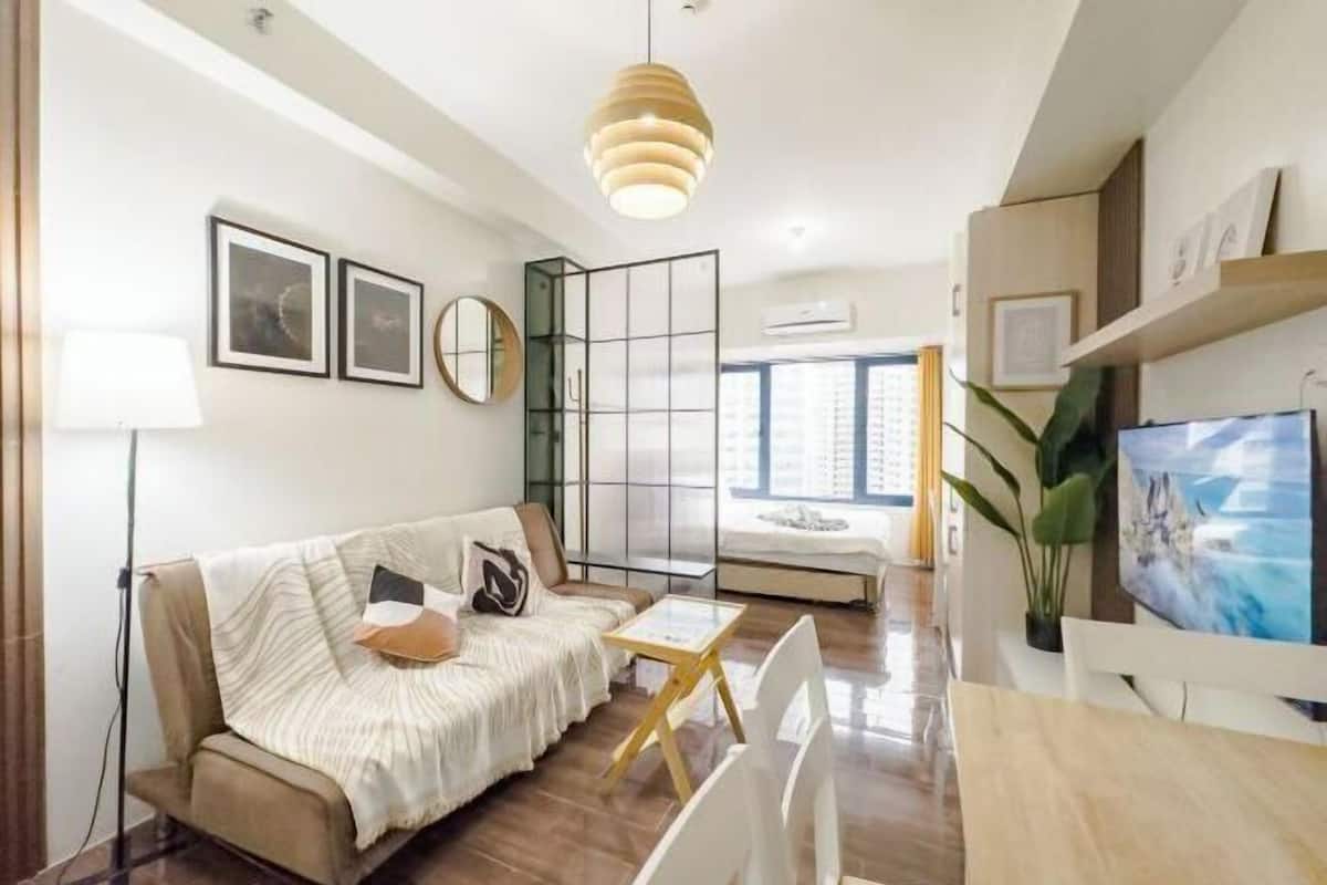 1 habitación, decoración personalizada y muebles diferentes