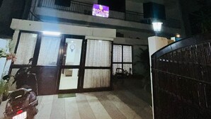Exterior - Badal Inn (New Delhi)