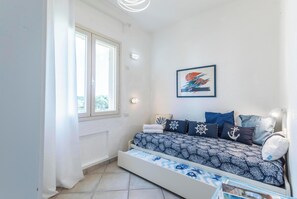 Familjelägenhet - flera sovrum (Il Vecchio Faro A37 150m From The) | 2 sovrum, gratis wi-fi och sängkläder