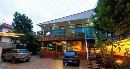 Hotel Harmony & Little Bites Bistro