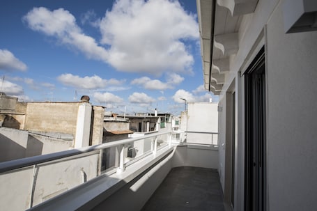 Superior Double Room, City View | Terrace/patio