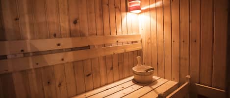 Superior Double Room, City View | In-room safe, soundproofing, free WiFi