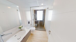 Shower, hair dryer, towels - Villa Solana  by ON Travel (Oliva)