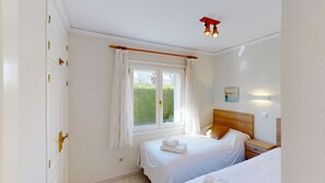 1 bedroom, iron/ironing board, bed sheets