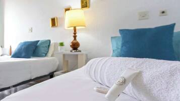1 habitación, tabla de planchar con plancha, wifi y ropa de cama