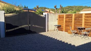 Enceinte de lâhĂ©bergement