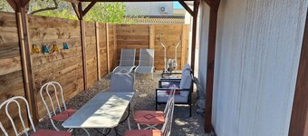 Pavillon Dans un Village au Cœur de la Clape. Animaux de Compagnie Acceptés !