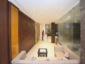 ロビー応接スペース