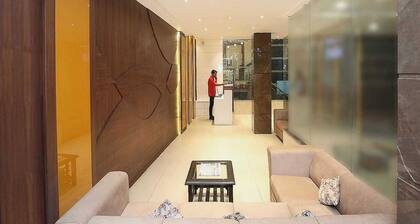 OYO Flagship Hotel Grand Star