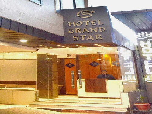 OYO Flagship Hotel Grand Star