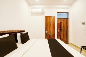 Kamar Double Standar | Seprai linen