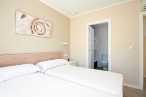 Unclassified image, 5 of 19, button