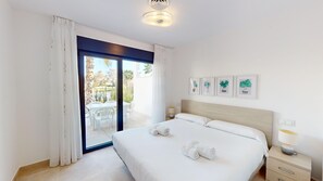 3 bedrooms, iron/ironing board, bed sheets