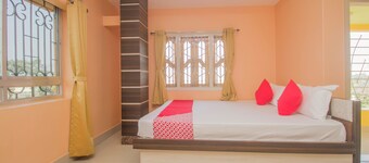 Super OYO Kalpana Residency Inn