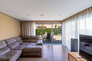Fernseher