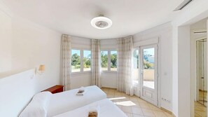 3 Schlafzimmer, Bügeleisen/Bügelbrett, kostenloses WLAN, Bettwäsche