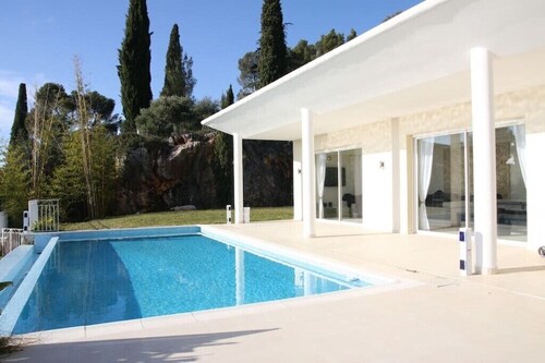 Luxurious contemporary villa with magnificent sea view Nice, Alpes-Maritimes, France