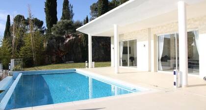 Luxurious contemporary villa with magnificent sea view Nice, Alpes-Maritimes, France