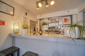 Bar (en la propiedad)