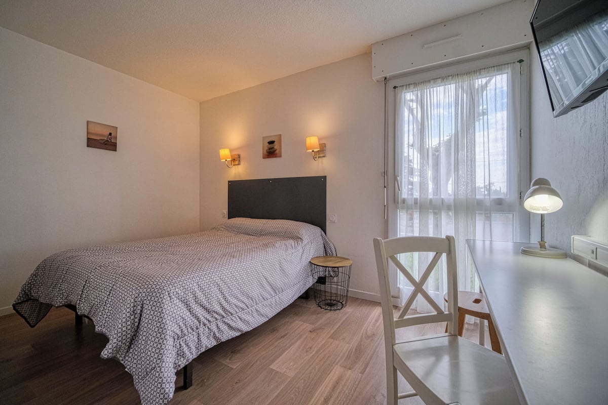 Habitación doble Confort, vista a la montaña | Insonorización y wifi gratis