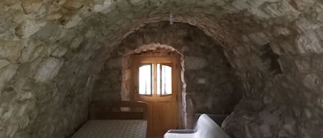 3 Schlafzimmer, Schreibtisch, Bügeleisen/Bügelbrett, WLAN